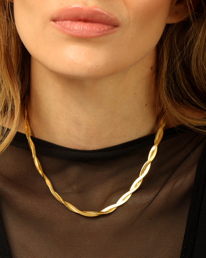 Collar Ava Dorada