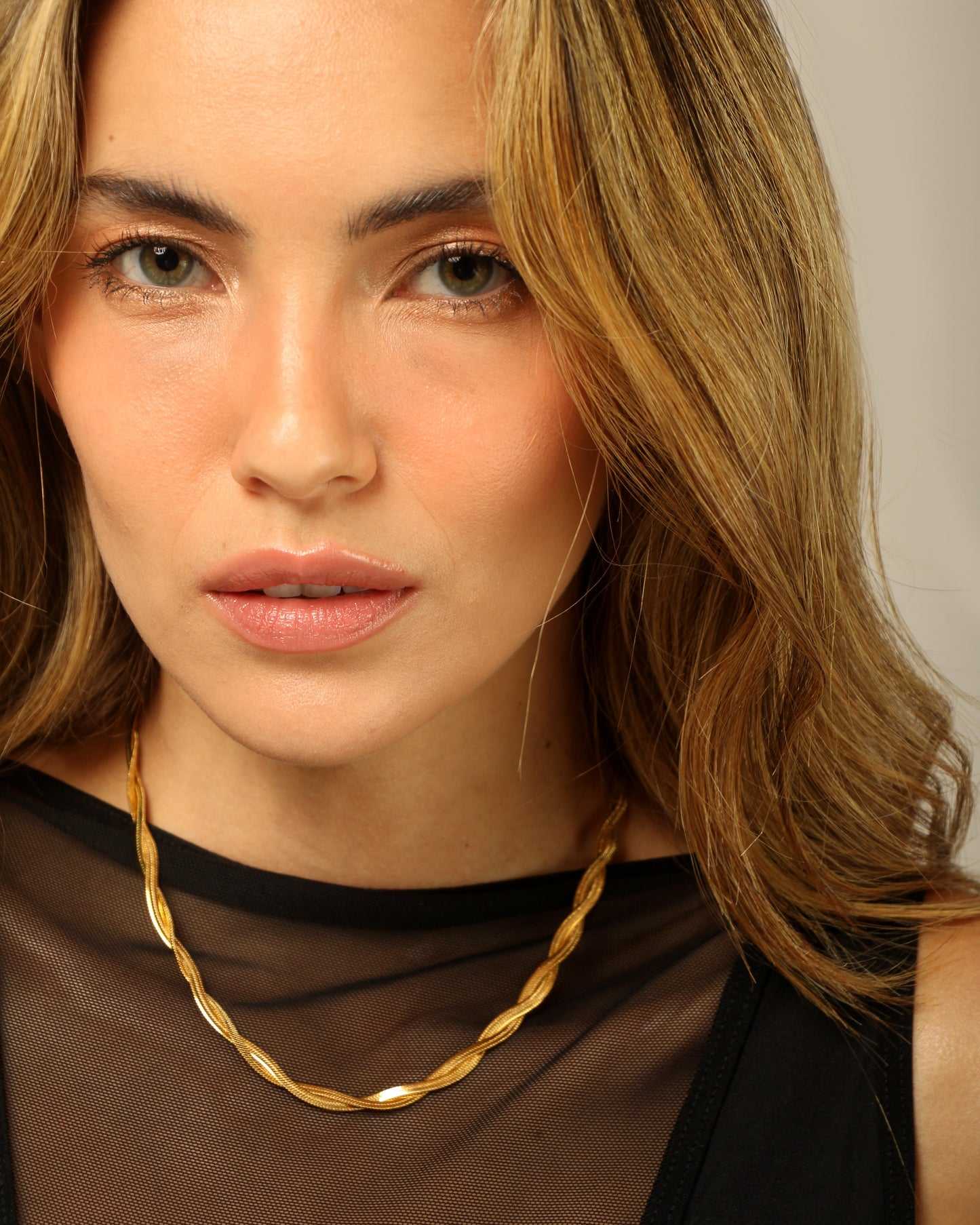 Collar Ava Dorada